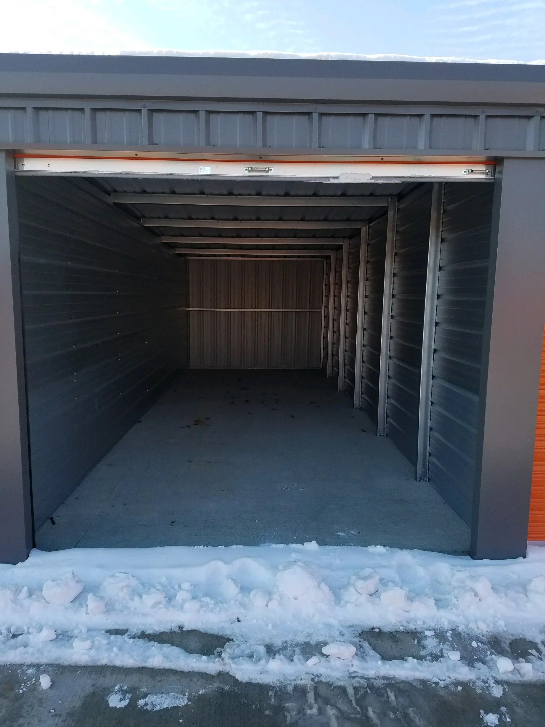 V's Storage Units Iowa City & Solon, IA Locations Gated 24hr Access