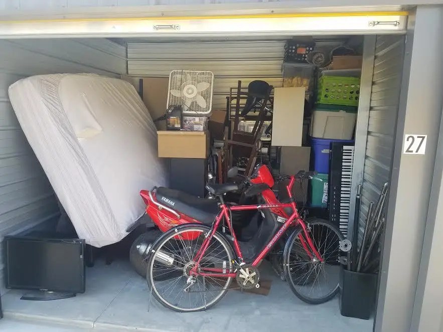 All Sizes Available V's SelfStorage Iowa City & Solon, IA 24hr