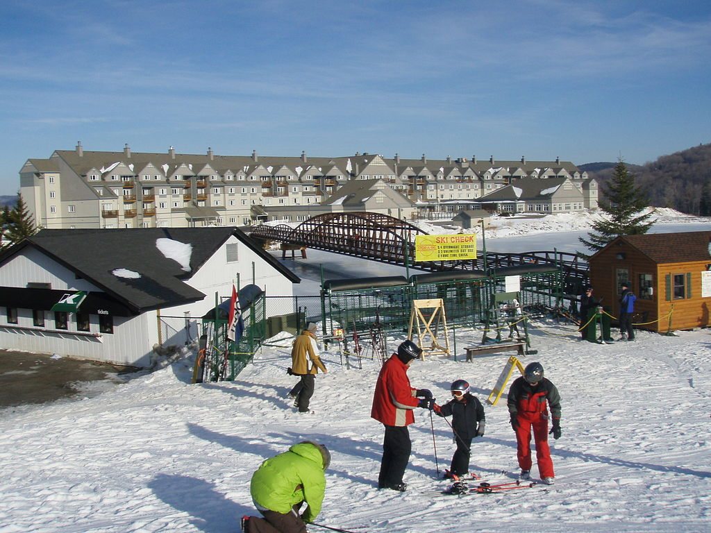 Resorts ‘bounce back’ with 3.9 million skier visits, up 21 percent VTDigger