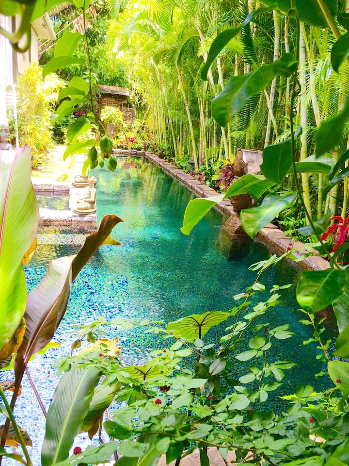 9 Hawaiian Airbnb Stays In Honolulu For Less Than RM100/Pax