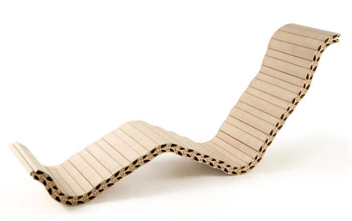 Spyndi Innovative BodyMoulded Chair Vurni