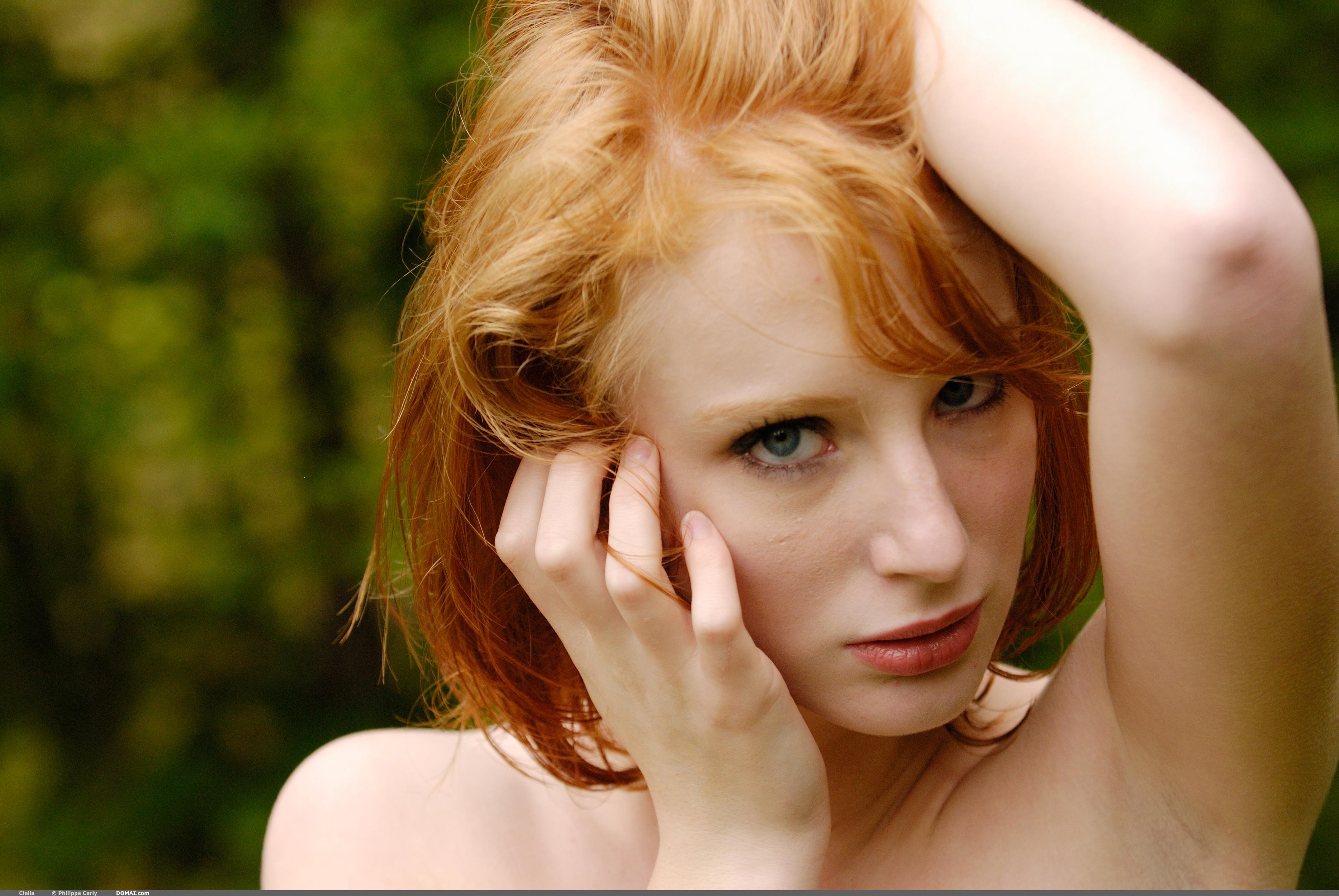 Clelia, redhead, face, shoulder length hair, women, women outdoors