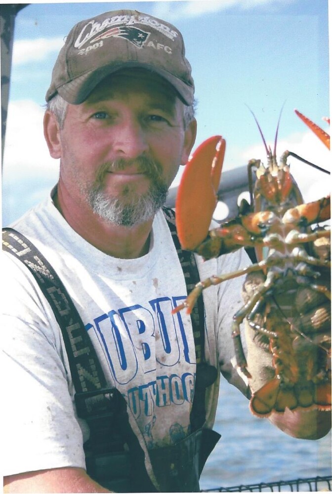 Harpswell lobsterman announces bid for Maine House