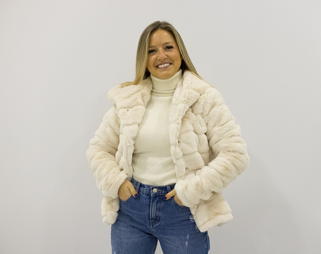 Casaco de Pelo Curto W52