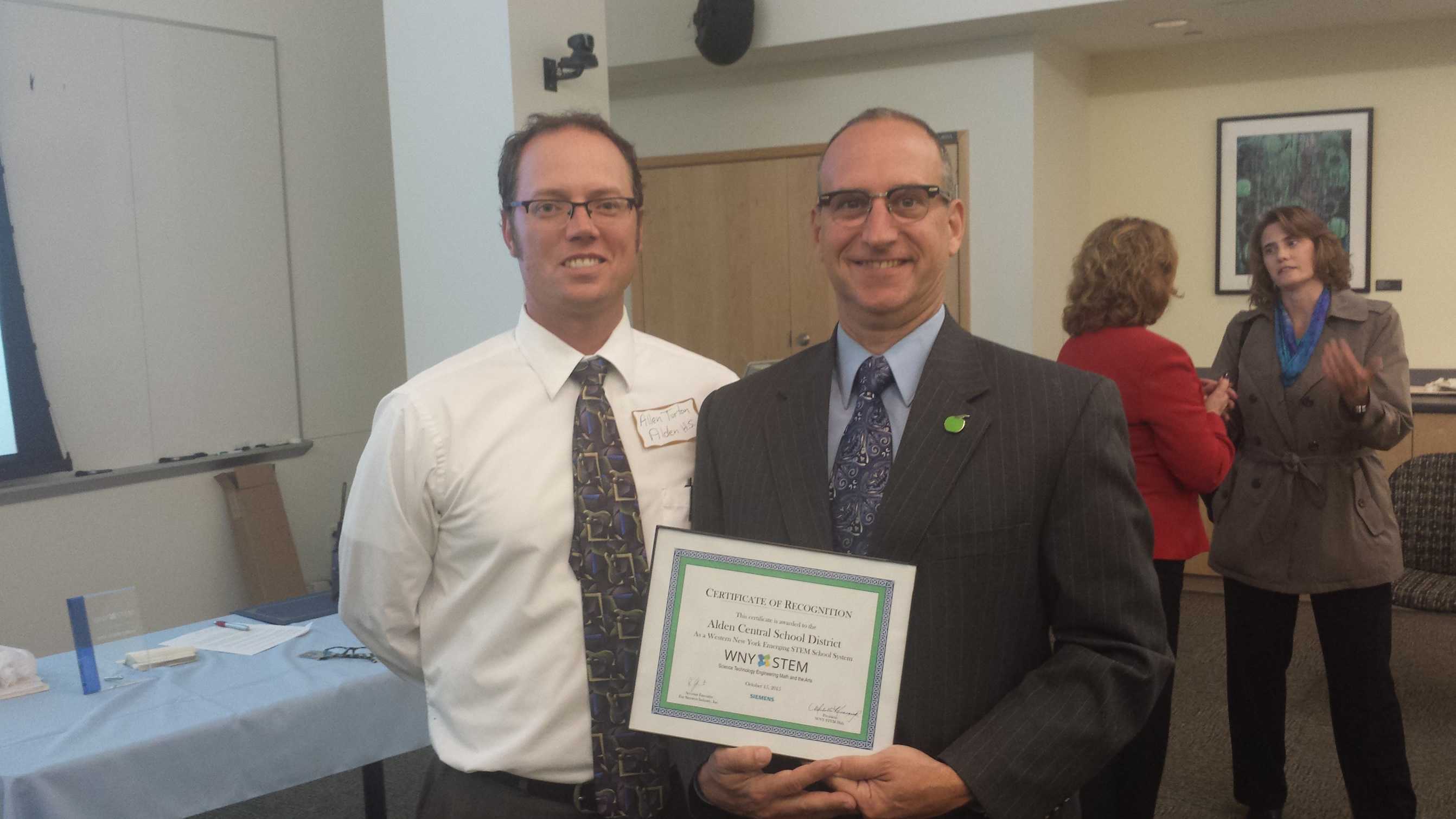 Alden CSD Receives Award from WNY STEM WACS News.