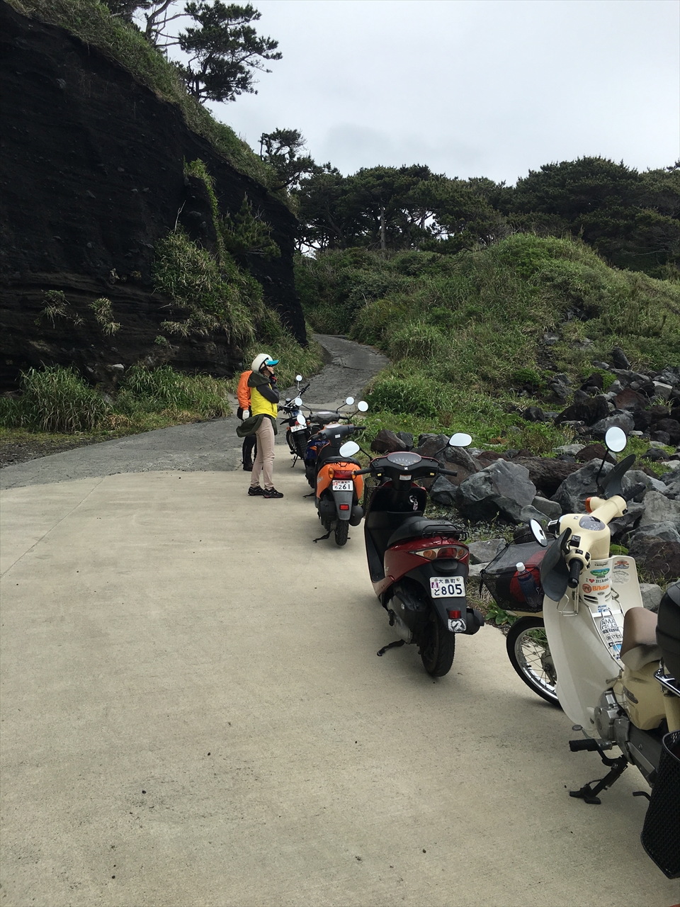 充実！東海汽船主催「島トレ・レンタル原付バイクで巡る伊豆大島ツアー」（2）大島警察バイク講習＆バームクーヘン