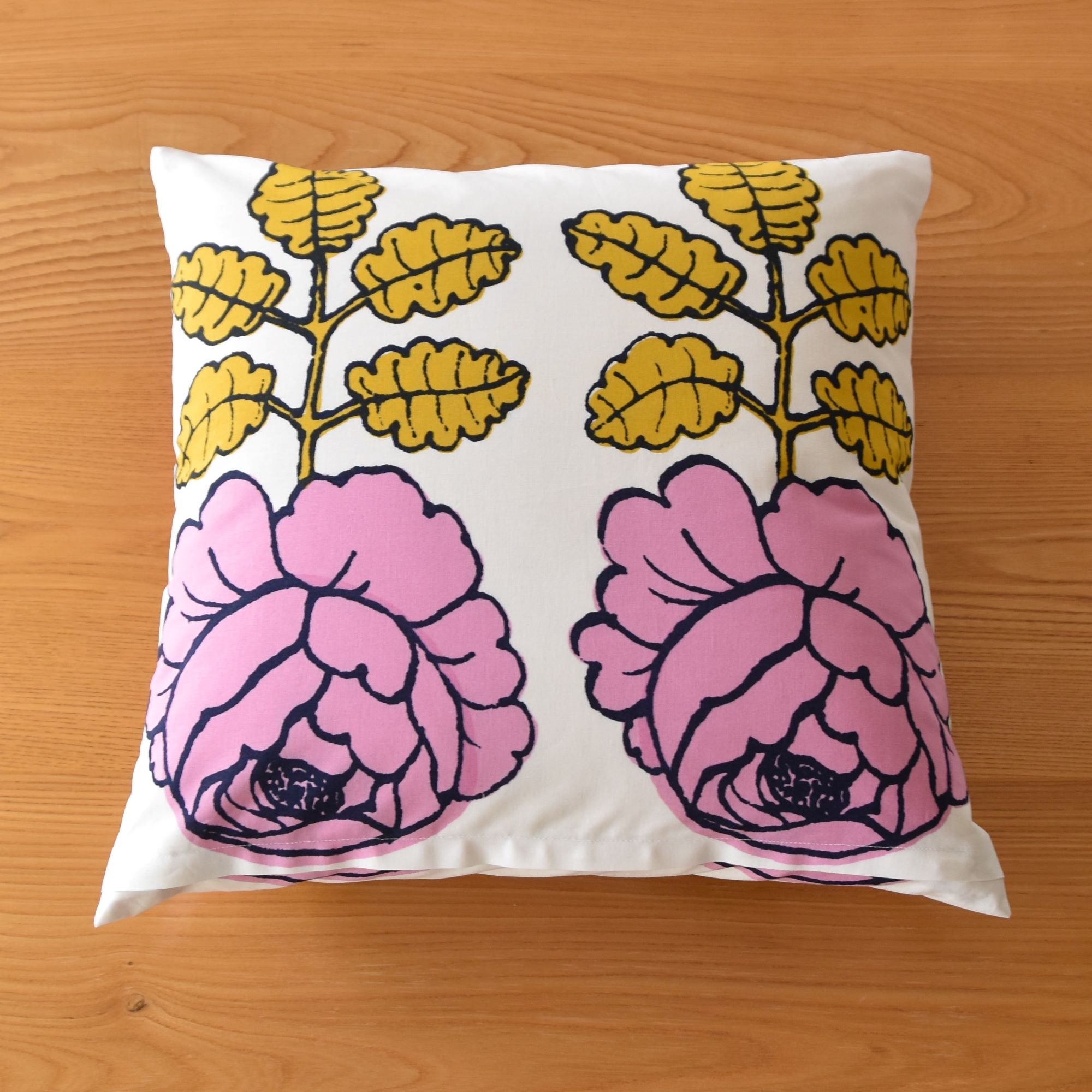 ファスナー付きクッションカバーの作り方 45cm×45cm【改訂版】 縦長一枚の生地で作る【ハンドメイド】 わが家のここち。