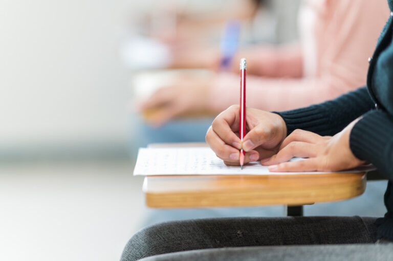 仕事 と 勉強 の 両立