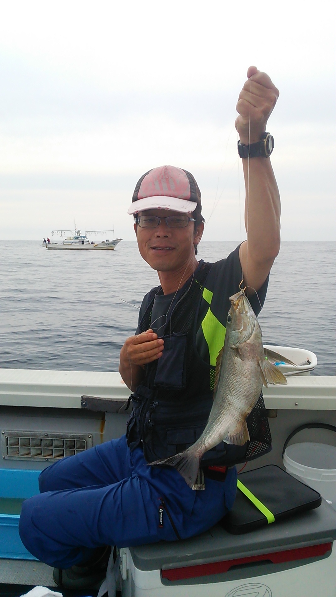 5+ 7 月 海 釣り Article