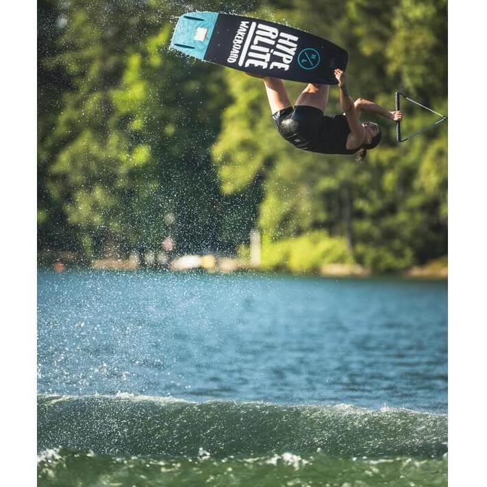 Hyperlite Prizm/Syn Combo is a true women’s wakeboard package!