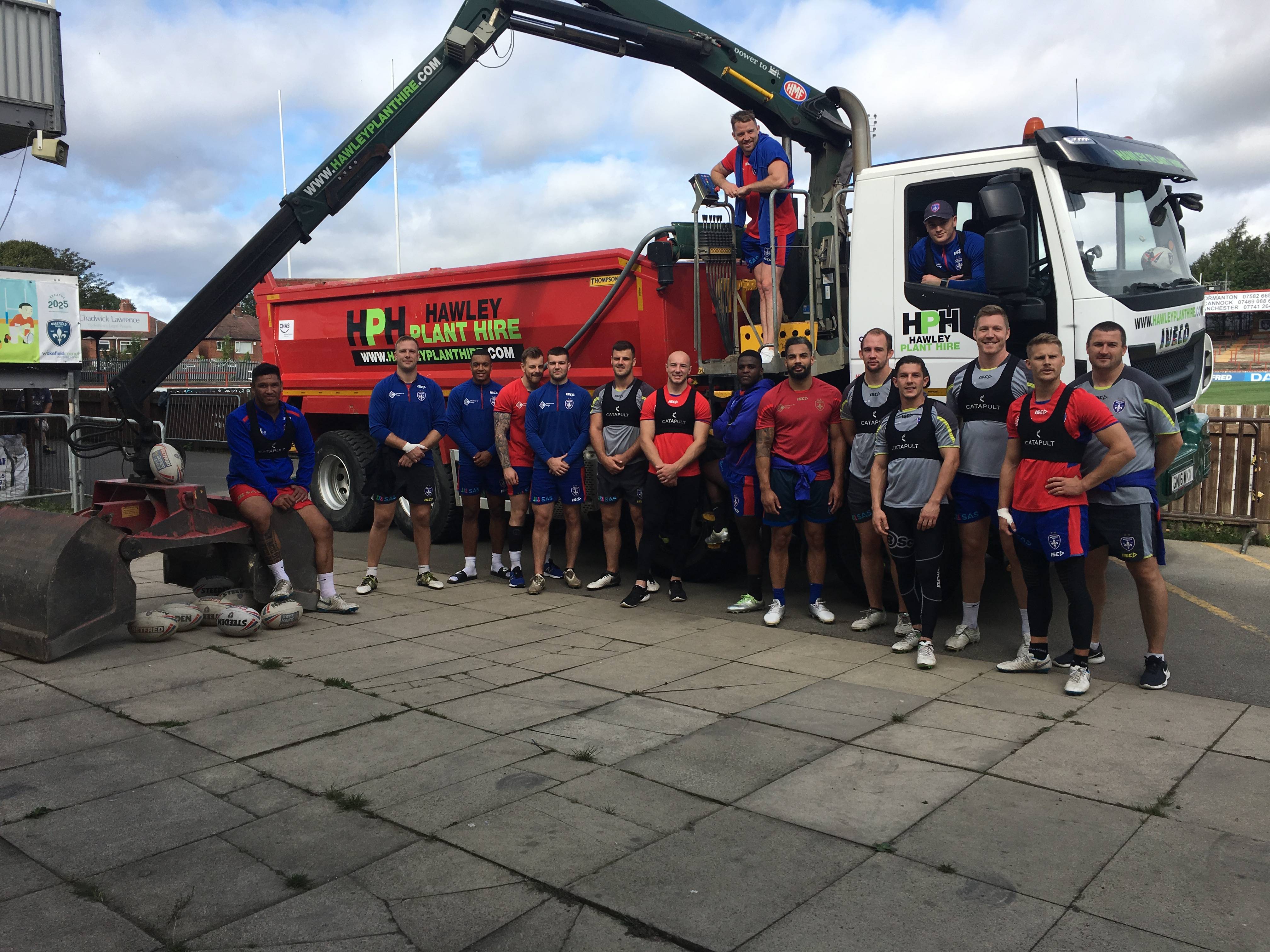 Hawley Plant Hire Secure Sponsorship for 2020 Wakefield Trinity R.L.F.C