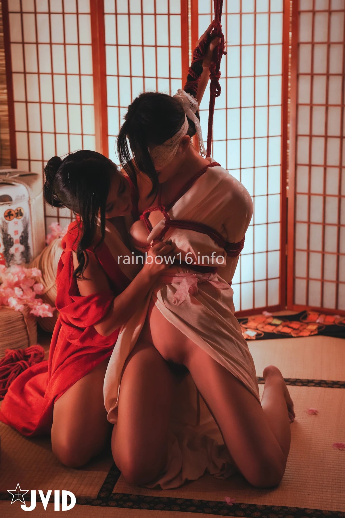 JVID Maya女王与掉掉名品花器