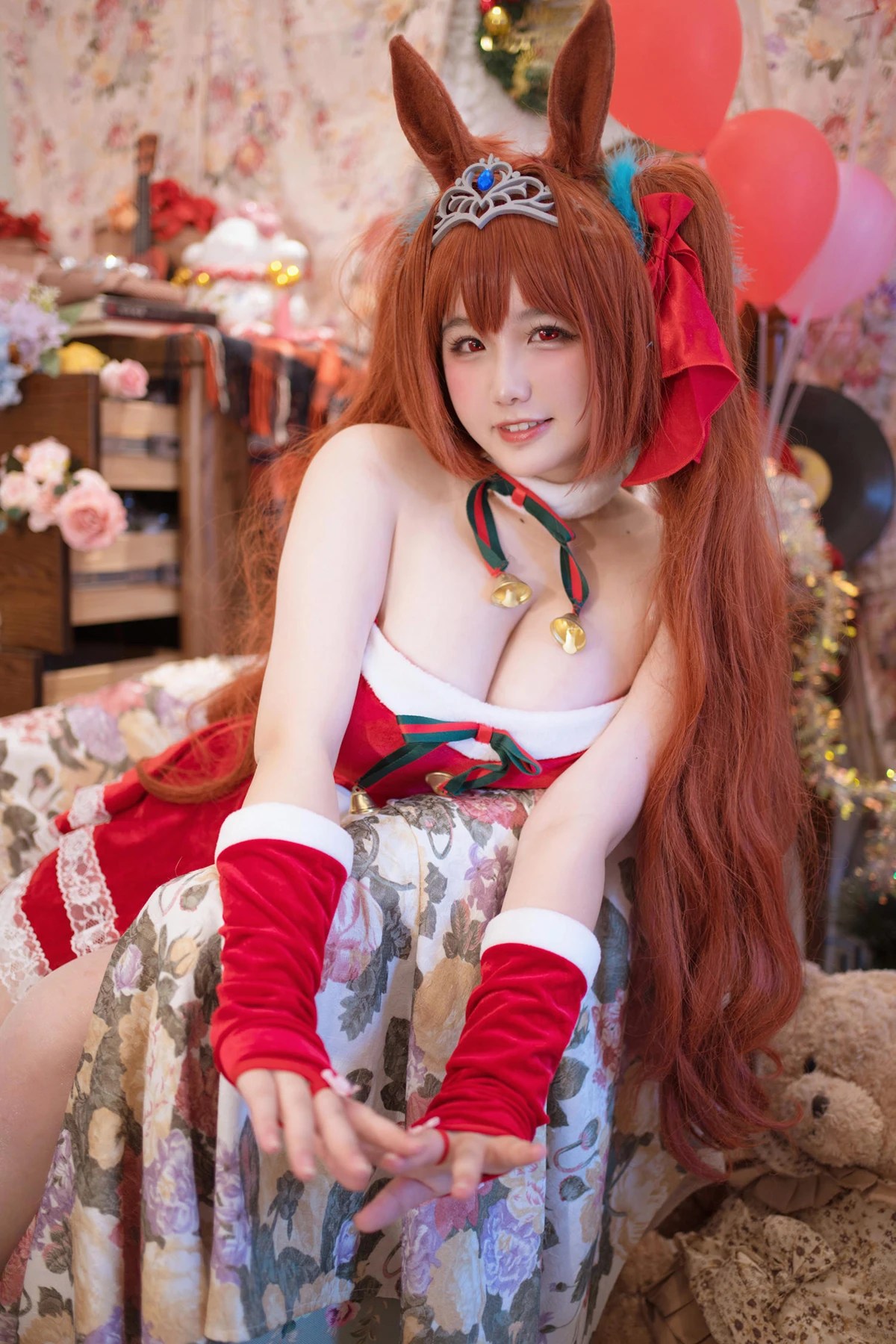 阿半今天很开心 Cosplay 赛马娘大和赤骥绯红的星落之夜