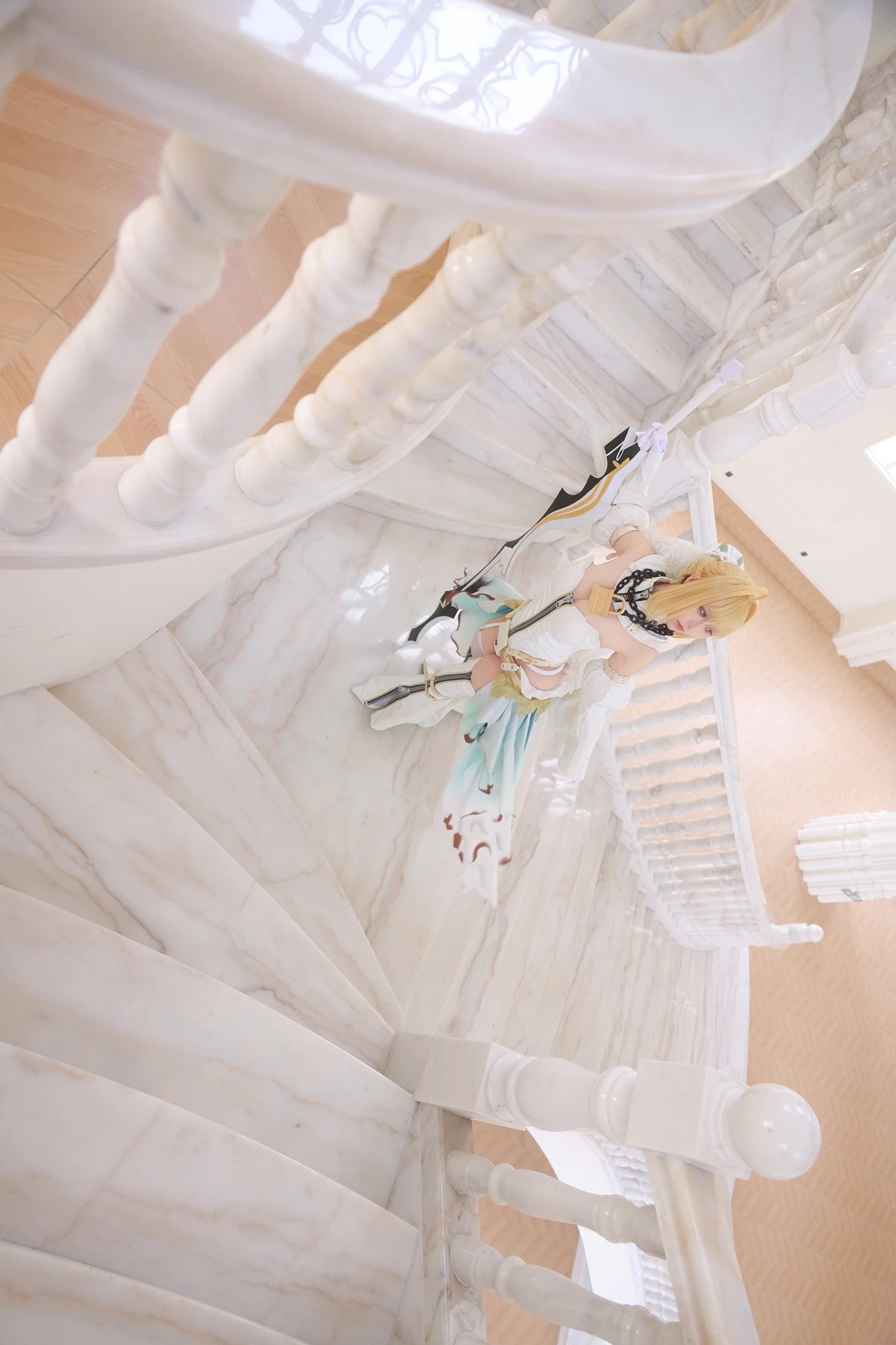 Cosplay G44不会受伤 – 尼禄花嫁