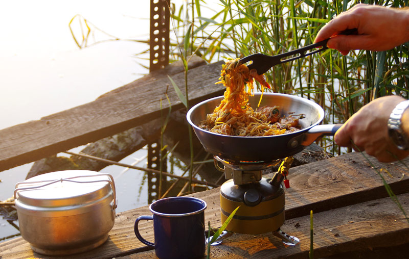 バーナーの選び方 キャンプ料理の幅を広げよう ワクティビティ