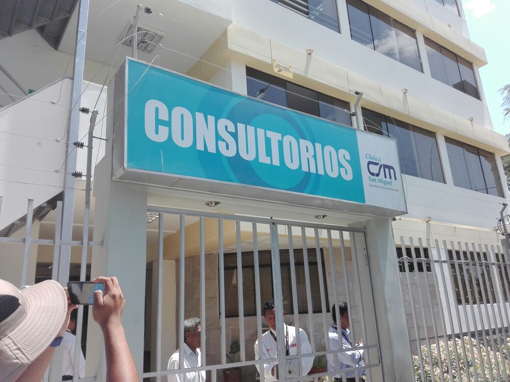 Piura Médicos de clínica San Miguel continuarán atendiendo a pacientes