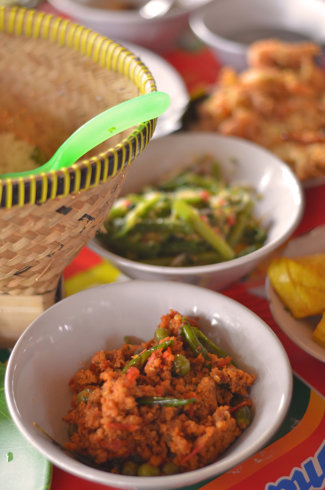 Kuliner Pepes Jambal Ibu Mamah Desa Walahar