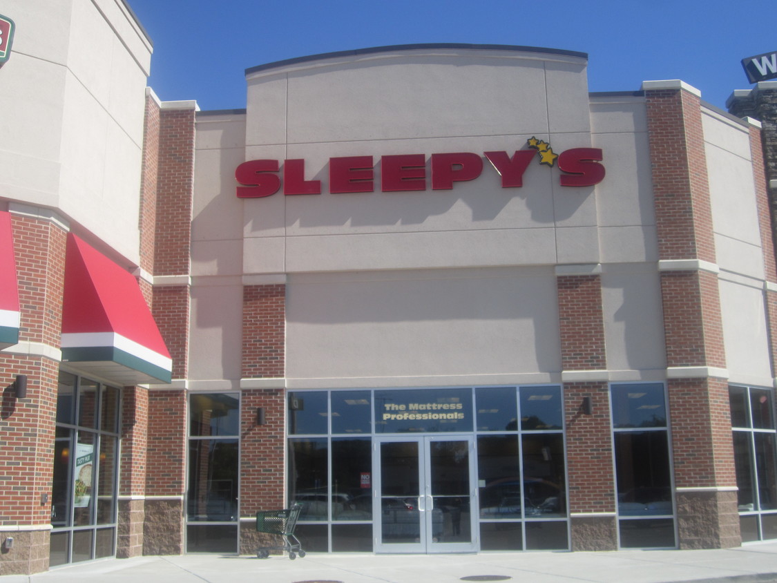 Walpole Mall Waldman & Associates