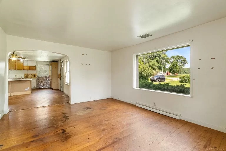 Charming 5Acre Property for Sale in Applegate, Michigan WA Online