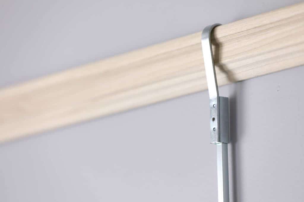 Picture rail molding Walker Display