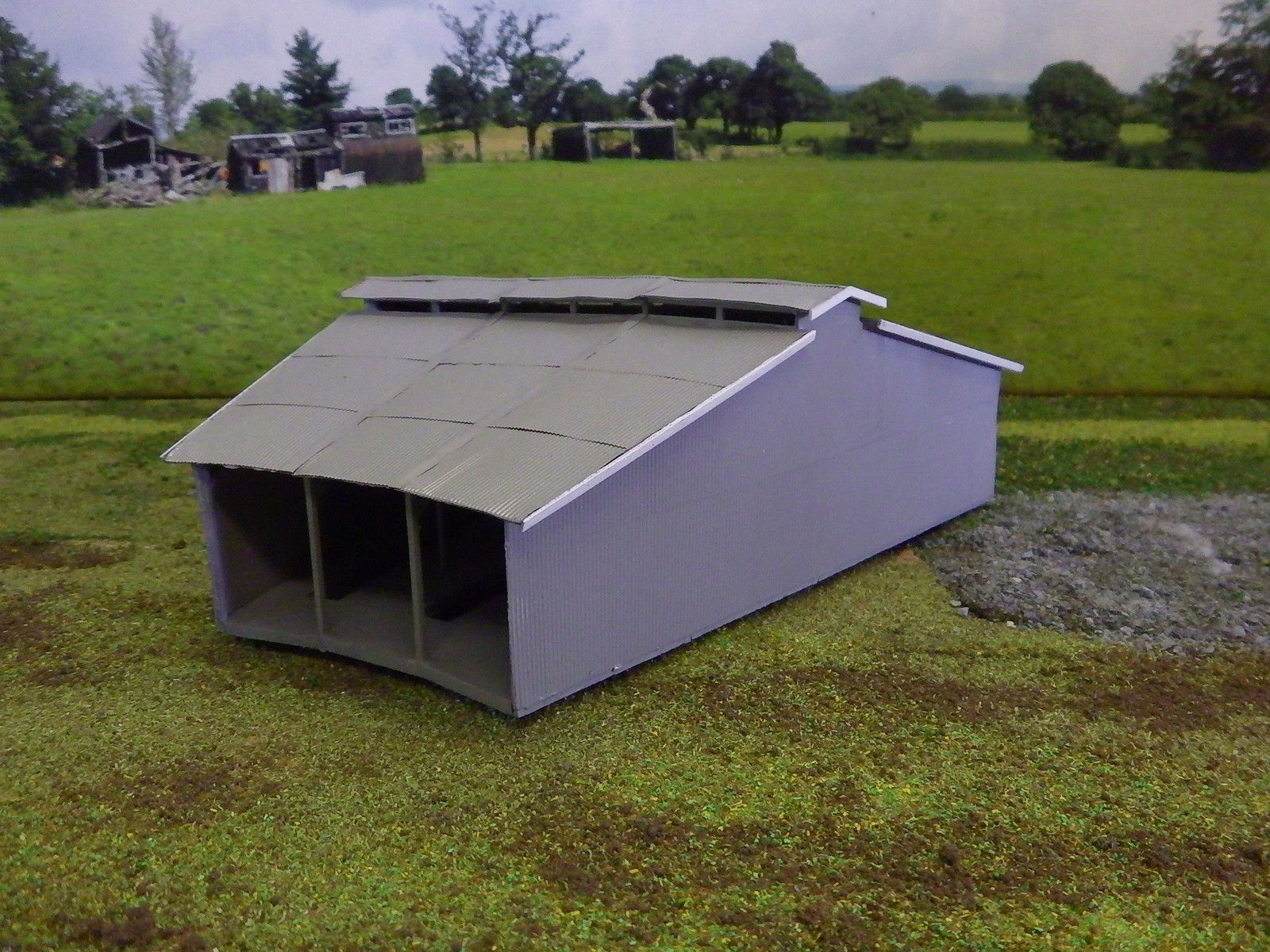 N scale building VR RoundHouse (KIT) 3 stall metal