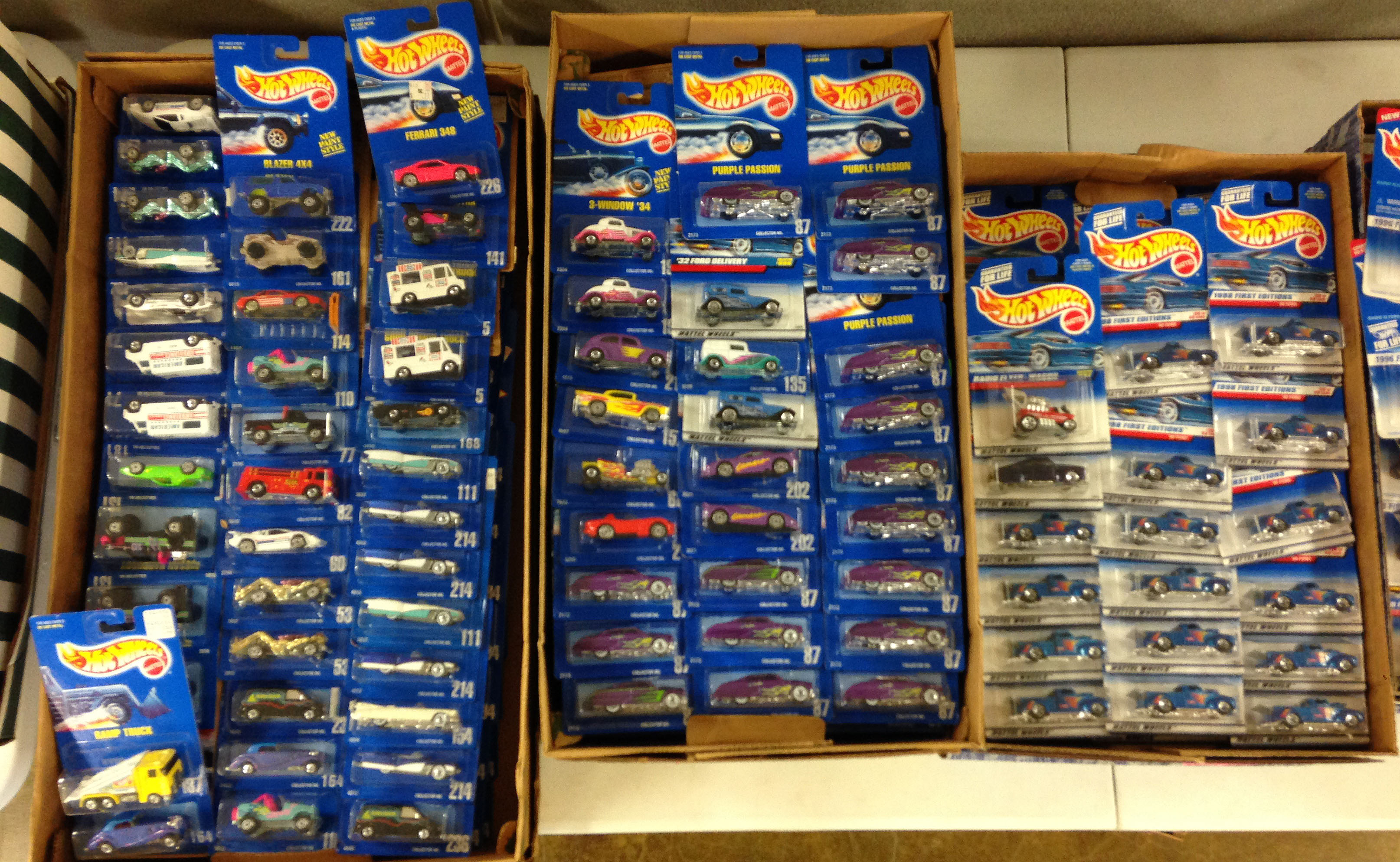 HUGE COLLECTIBLE TOY AUCTION Wall Auctioneers