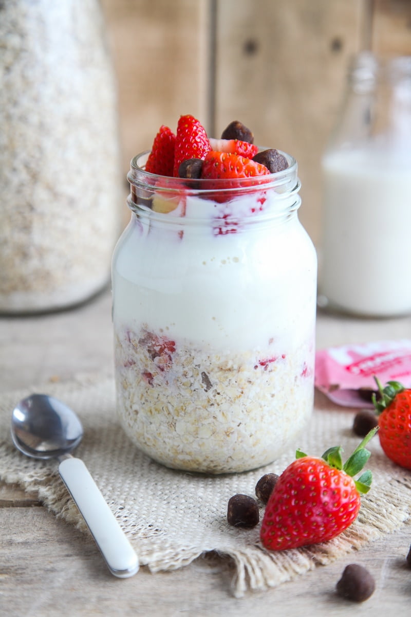 Strawberries & Cream Overnight Oats (Vegan + GF) Wallflower Kitchen