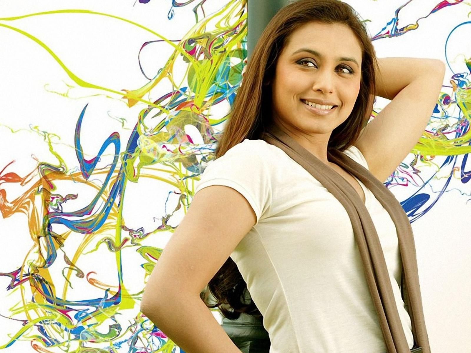 Rani Mukherjee Wallpapers HD free Download