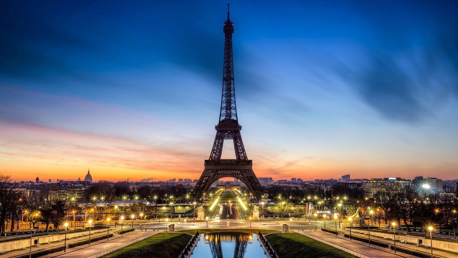 Eiffel Tower Desktop Wallpapers Top Free Eiffel Tower Desktop Backgrounds WallpaperAccess