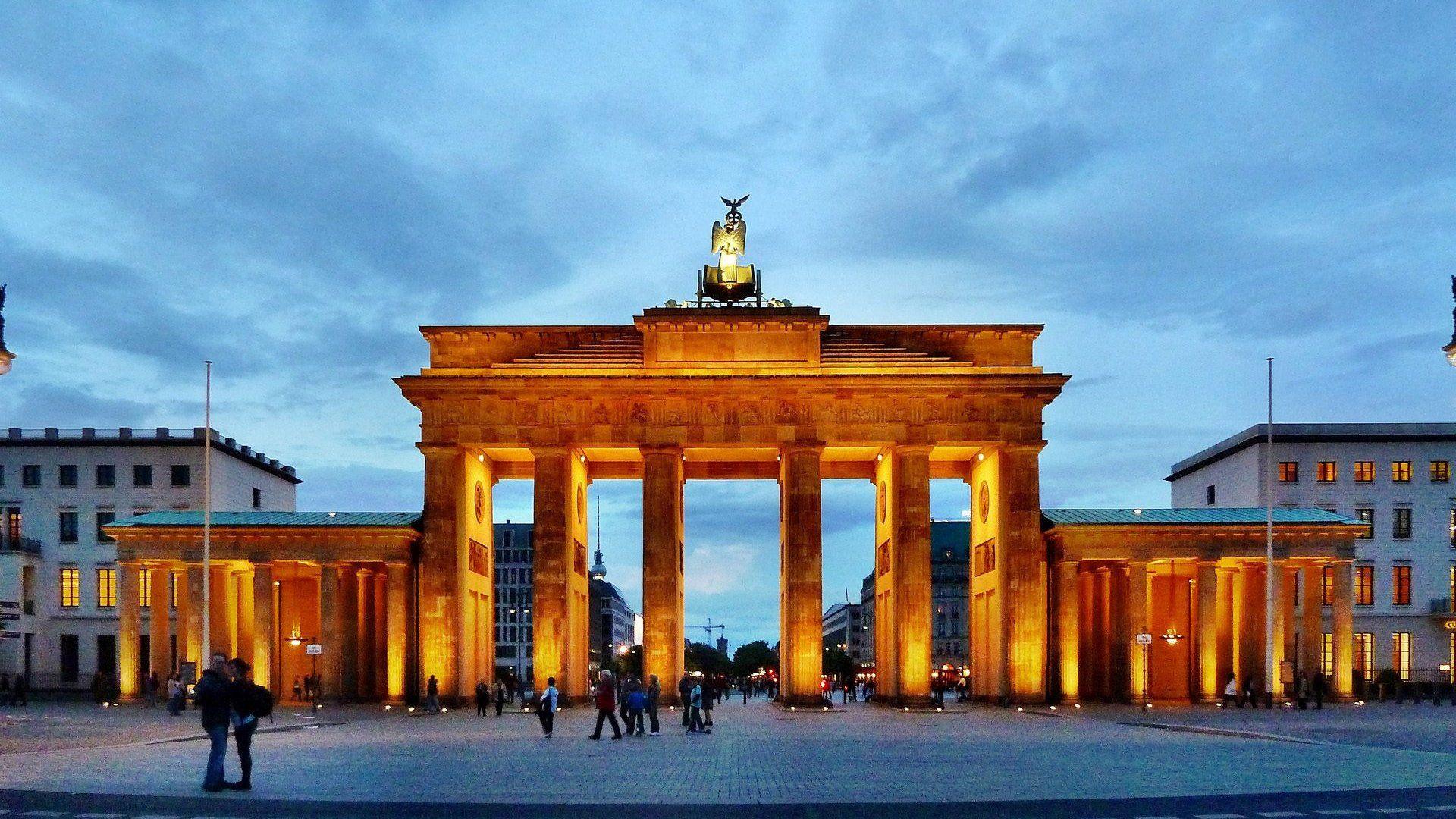 Brandenburg Gate Wallpapers Top Free Brandenburg Gate Backgrounds