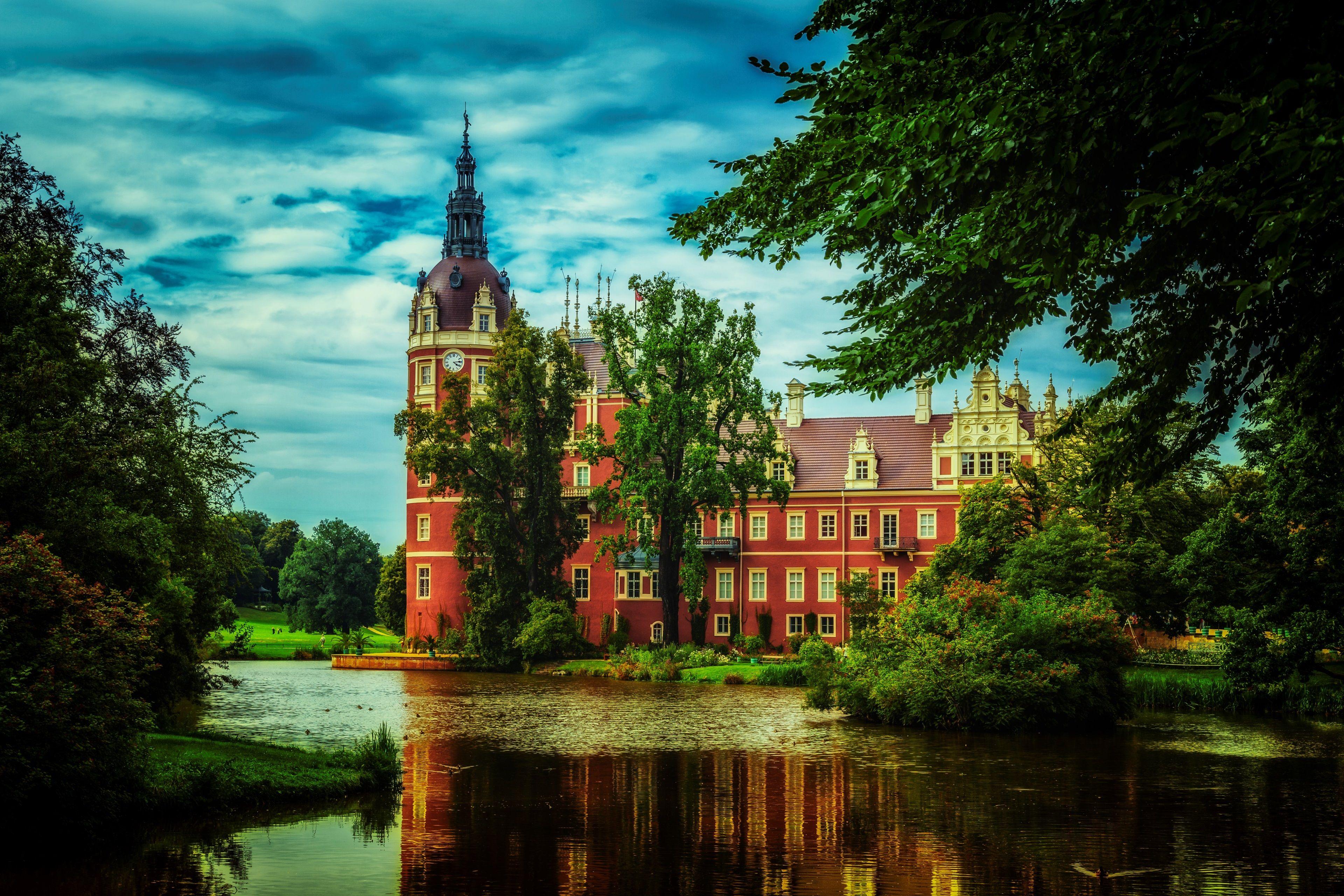 4K Castle Wallpapers Top Free 4K Castle Backgrounds WallpaperAccess