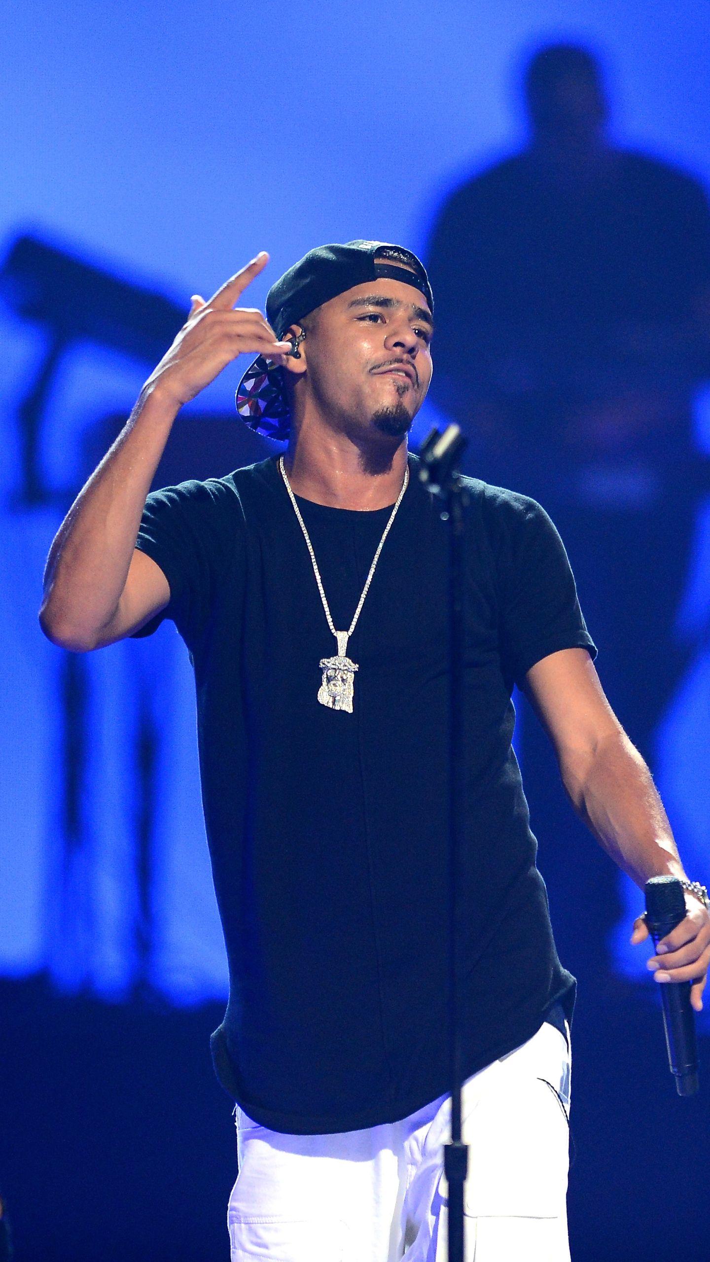 J Cole Wallpapers Top Free J Cole Backgrounds WallpaperAccess