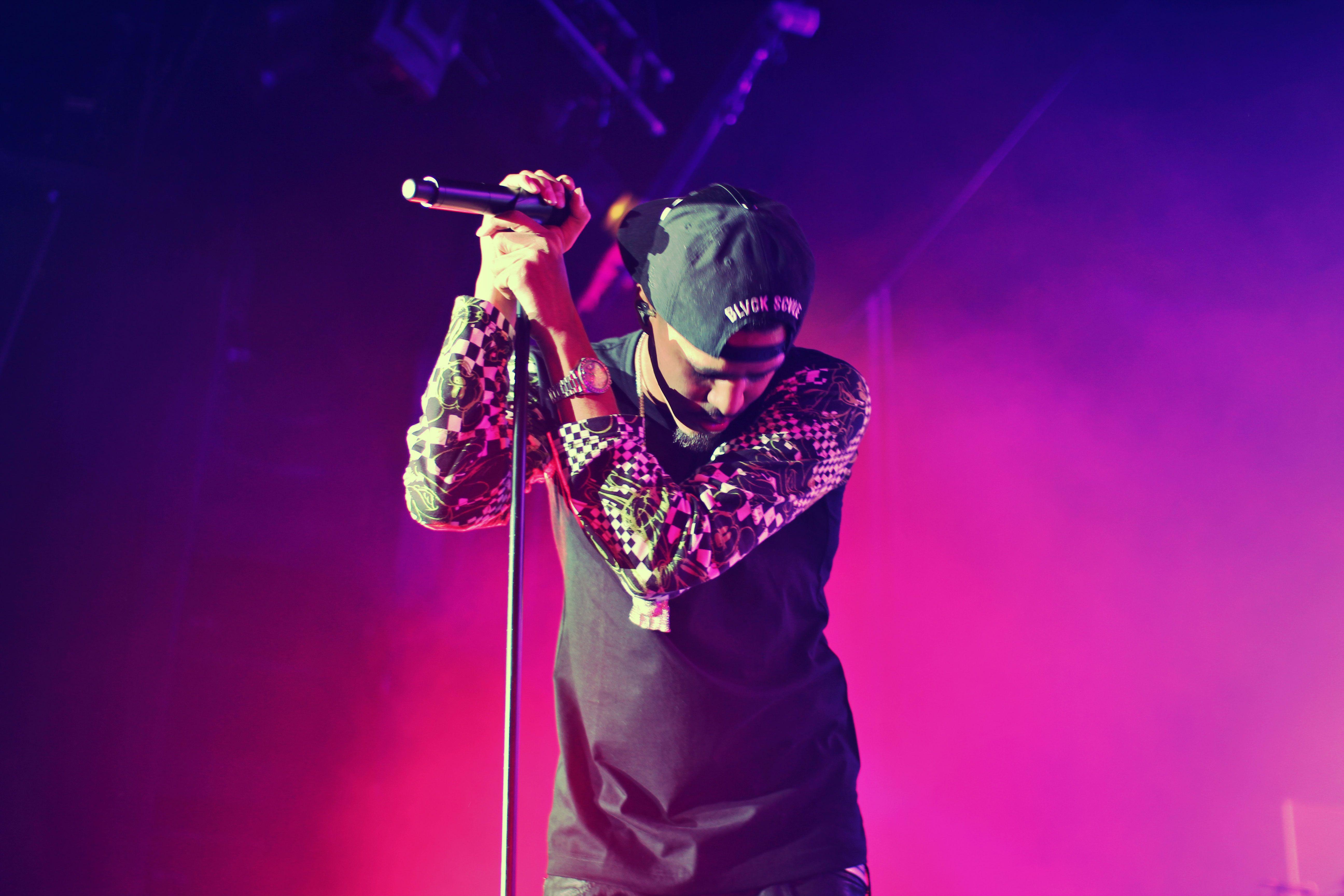 J Cole Wallpapers Top Free J Cole Backgrounds Wallpaperaccess