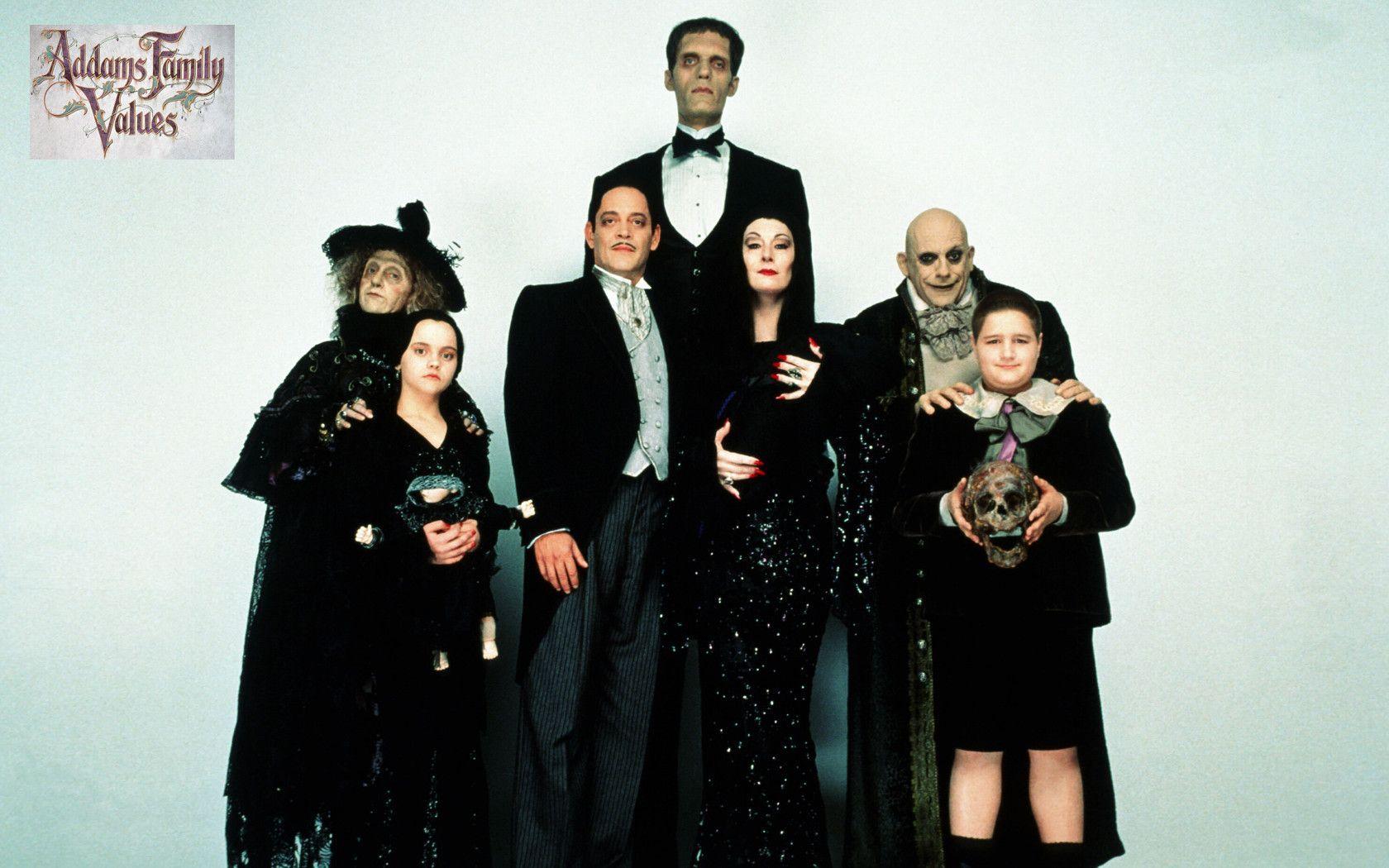 The Addams Family Wallpapers Top Free The Addams Family Backgrounds