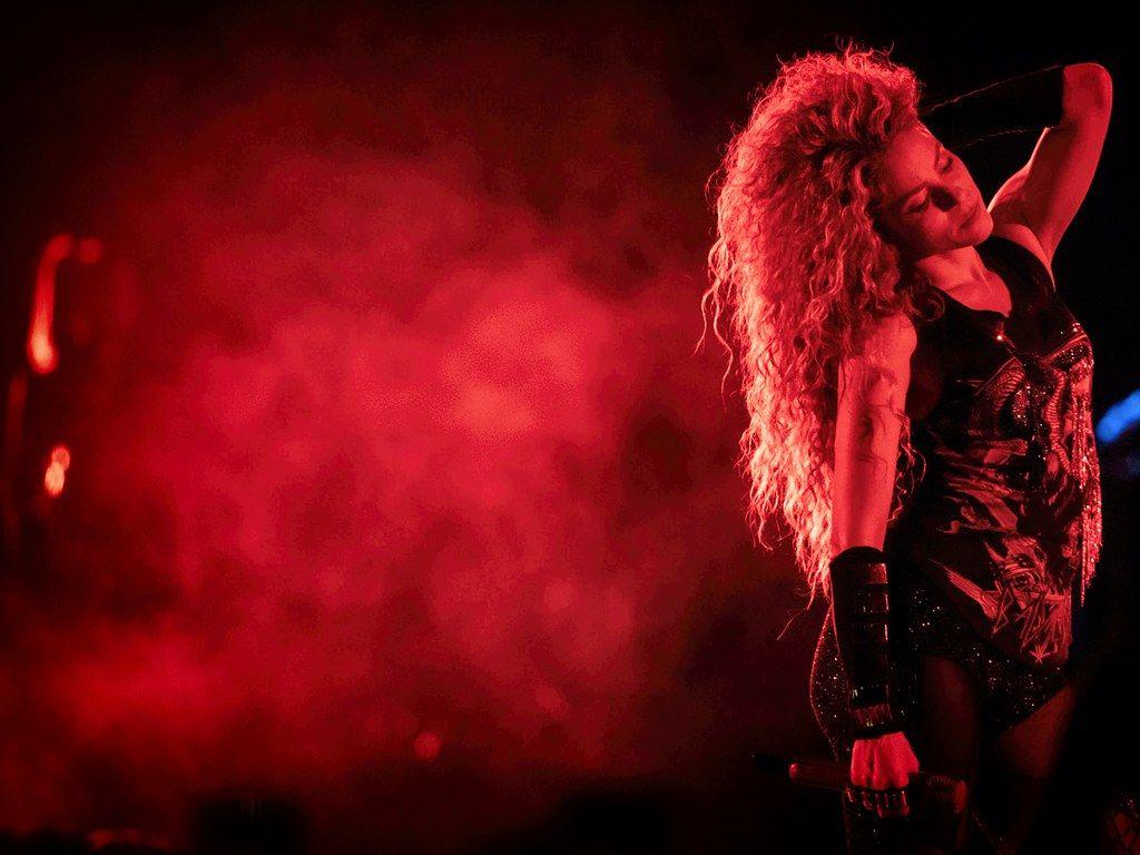 Imprints of life images of beauty Shakira in El Dorado