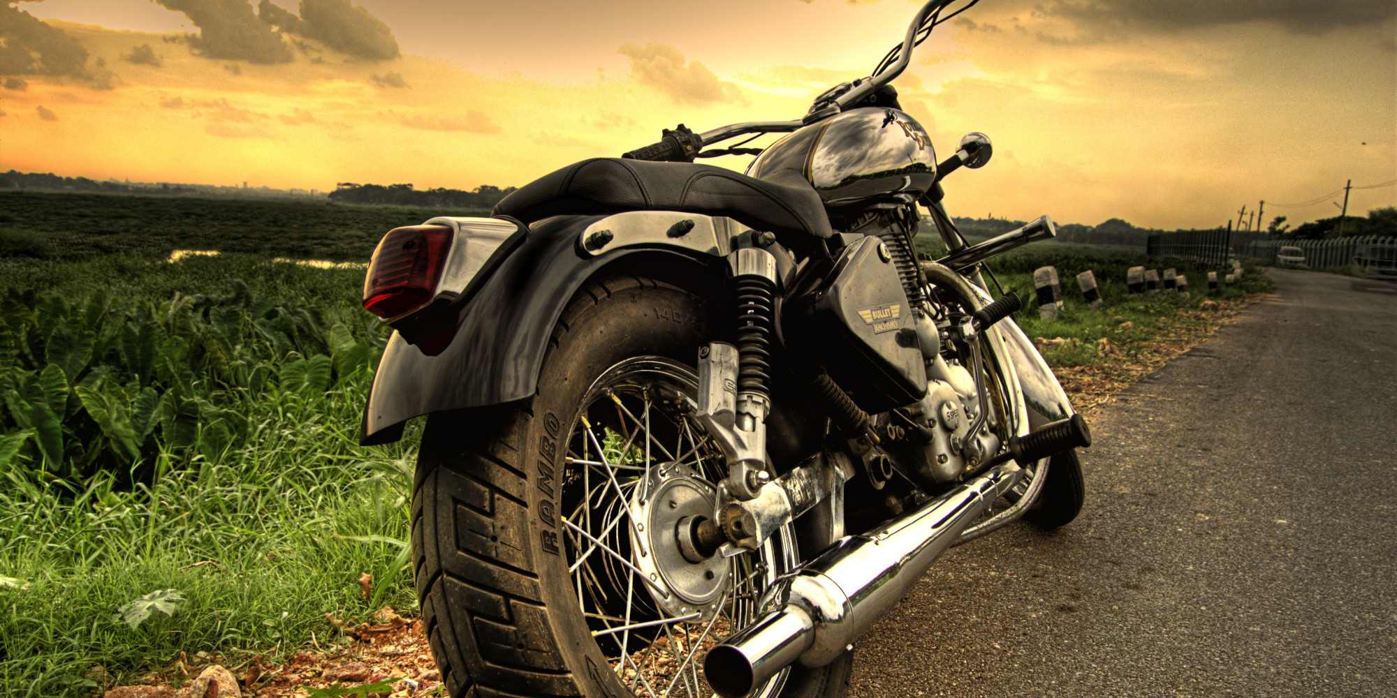 Bullet Bike Wallpapers Top Free Bullet Bike Backgrounds WallpaperAccess