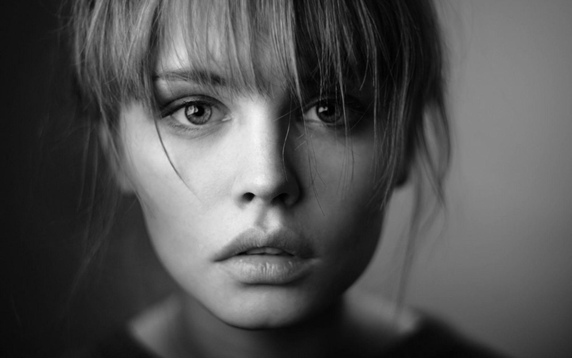 Girl Black White Wallpapers Top Free Girl Black White Backgrounds WallpaperAccess