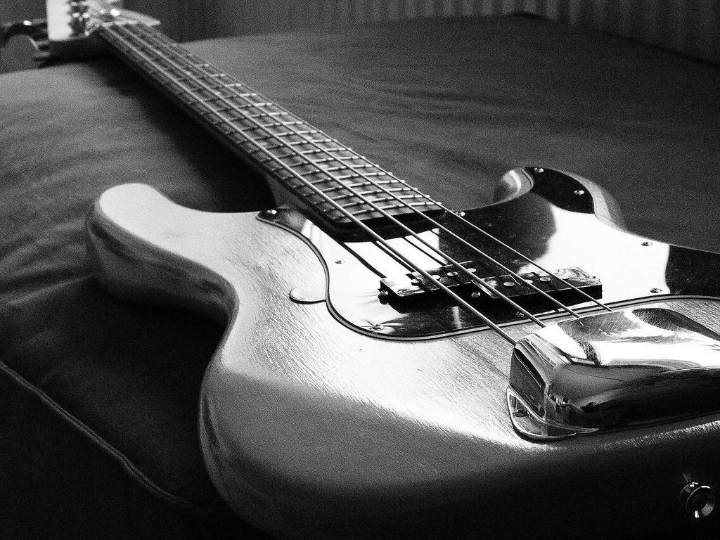 Bass Guitar Wallpapers Top Free Bass Guitar Backgrounds WallpaperAccess