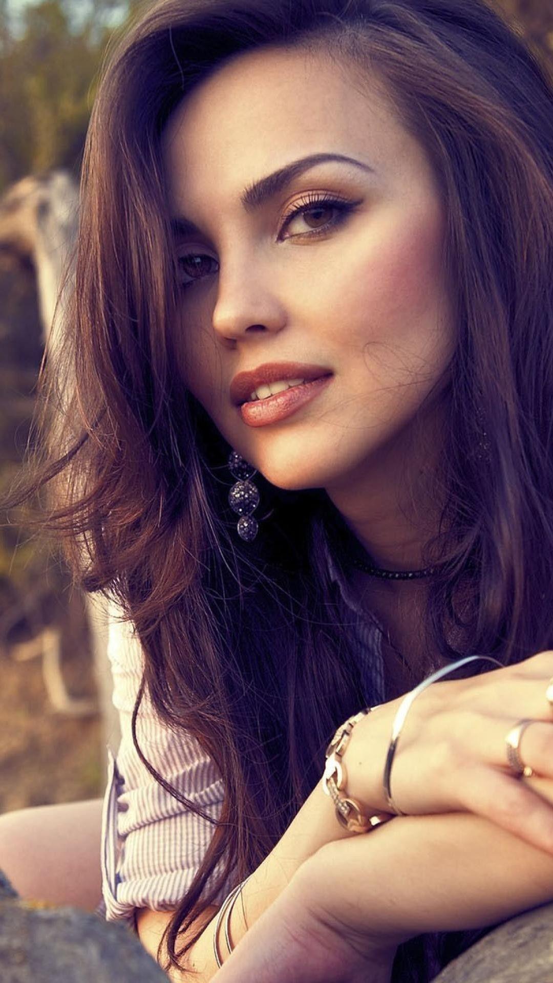 HD Girls iPhone Wallpapers Top Free HD Girls iPhone Backgrounds