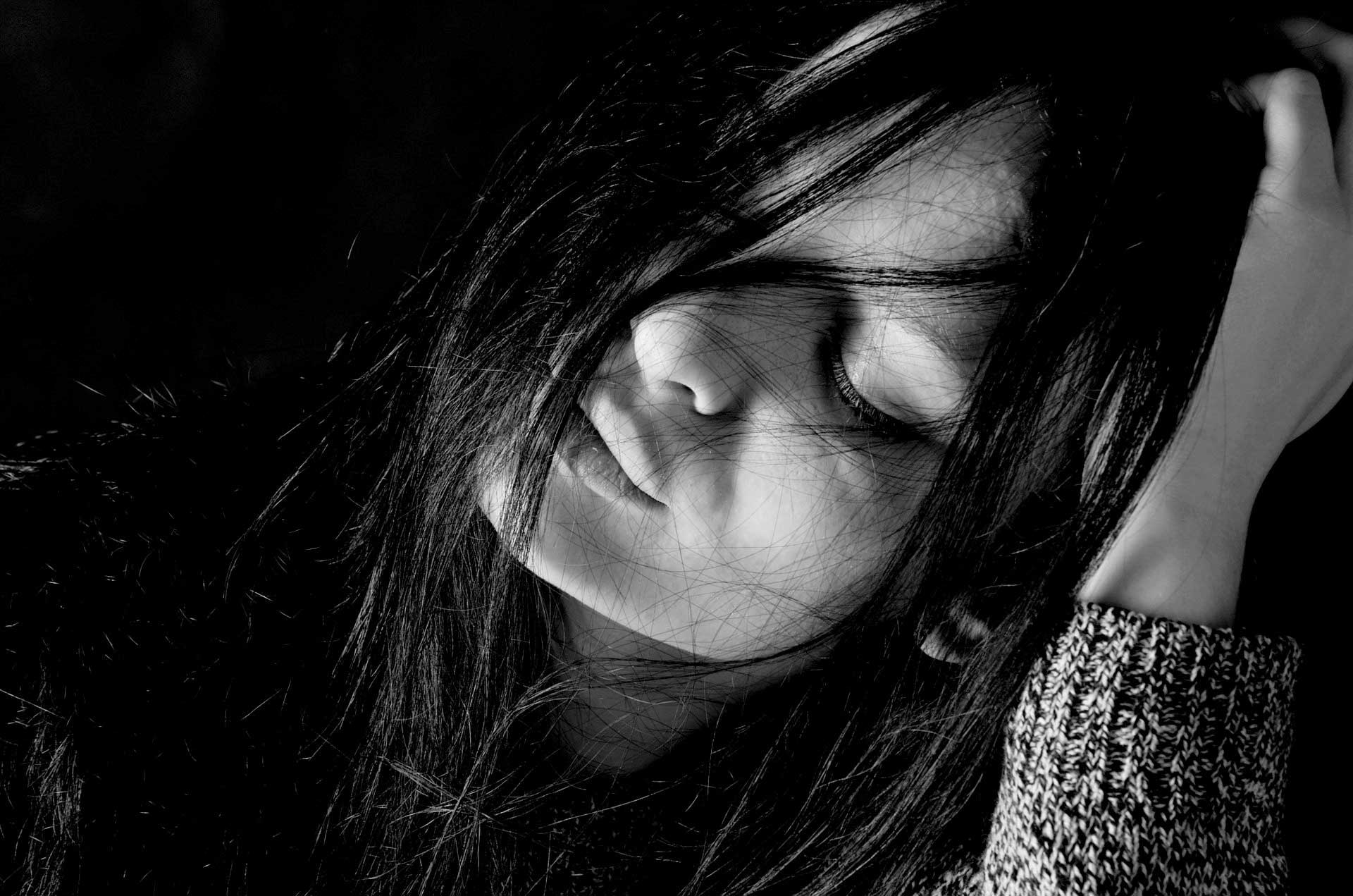 Broken Girl Wallpapers Top Free Broken Girl Backgrounds WallpaperAccess