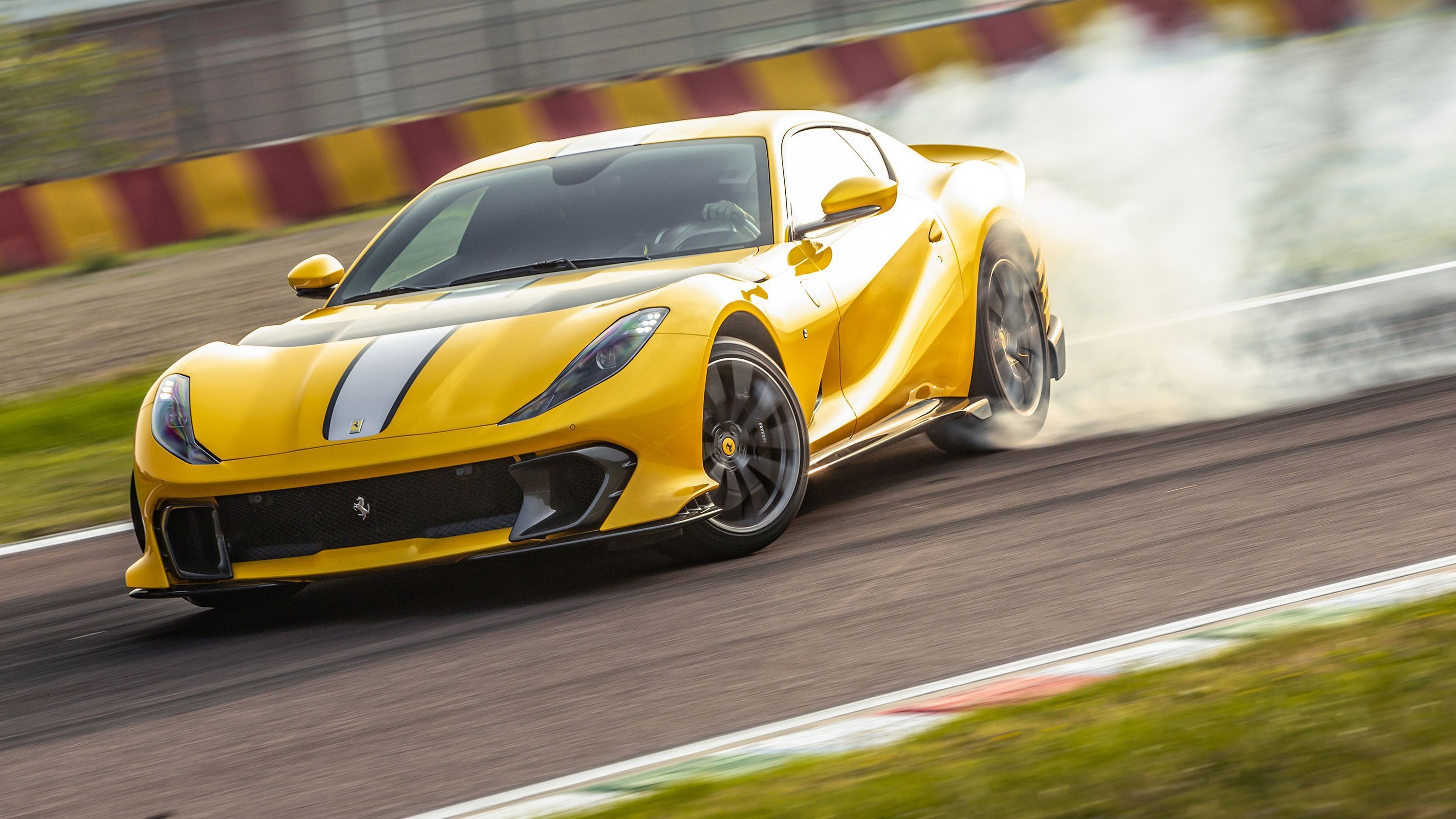 2022 Ferrari 812 Competizione Wallpapers Top Free 2022 Ferrari 812