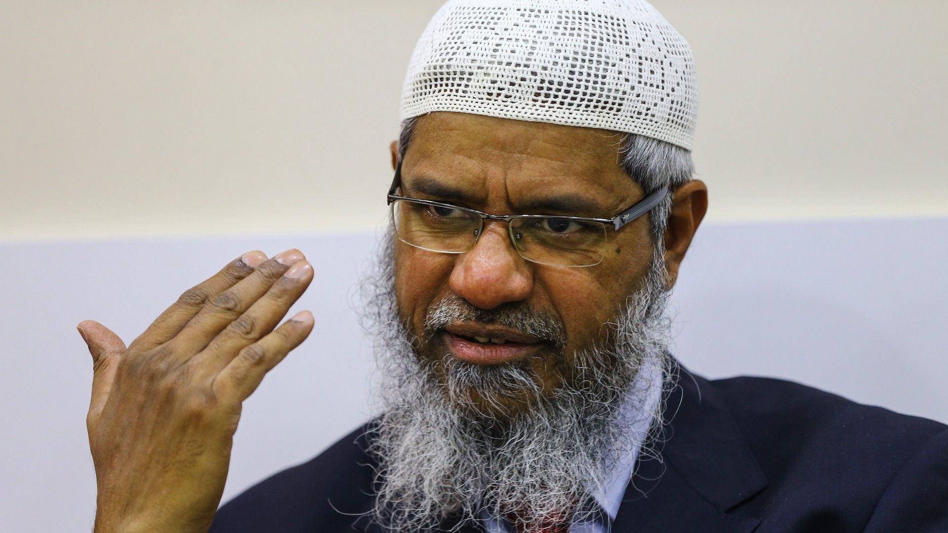 Zakir Naik Wallpapers Top Free Zakir Naik Backgrounds WallpaperAccess