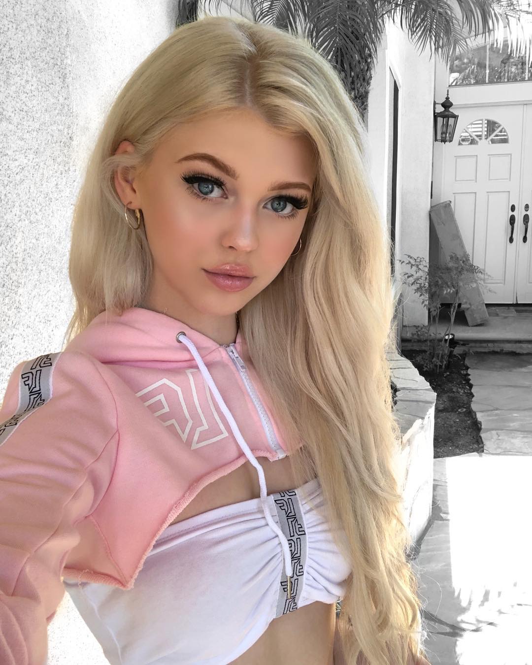 Loren Gray Wallpapers Top Free Loren Gray Backgrounds WallpaperAccess