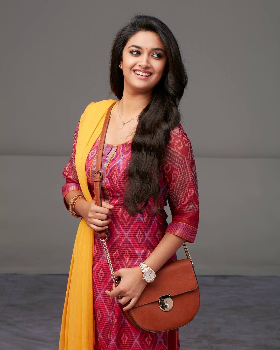 Keerthi Suresh HD Wallpapers - Top Free Keerthi Suresh HD Backgrounds