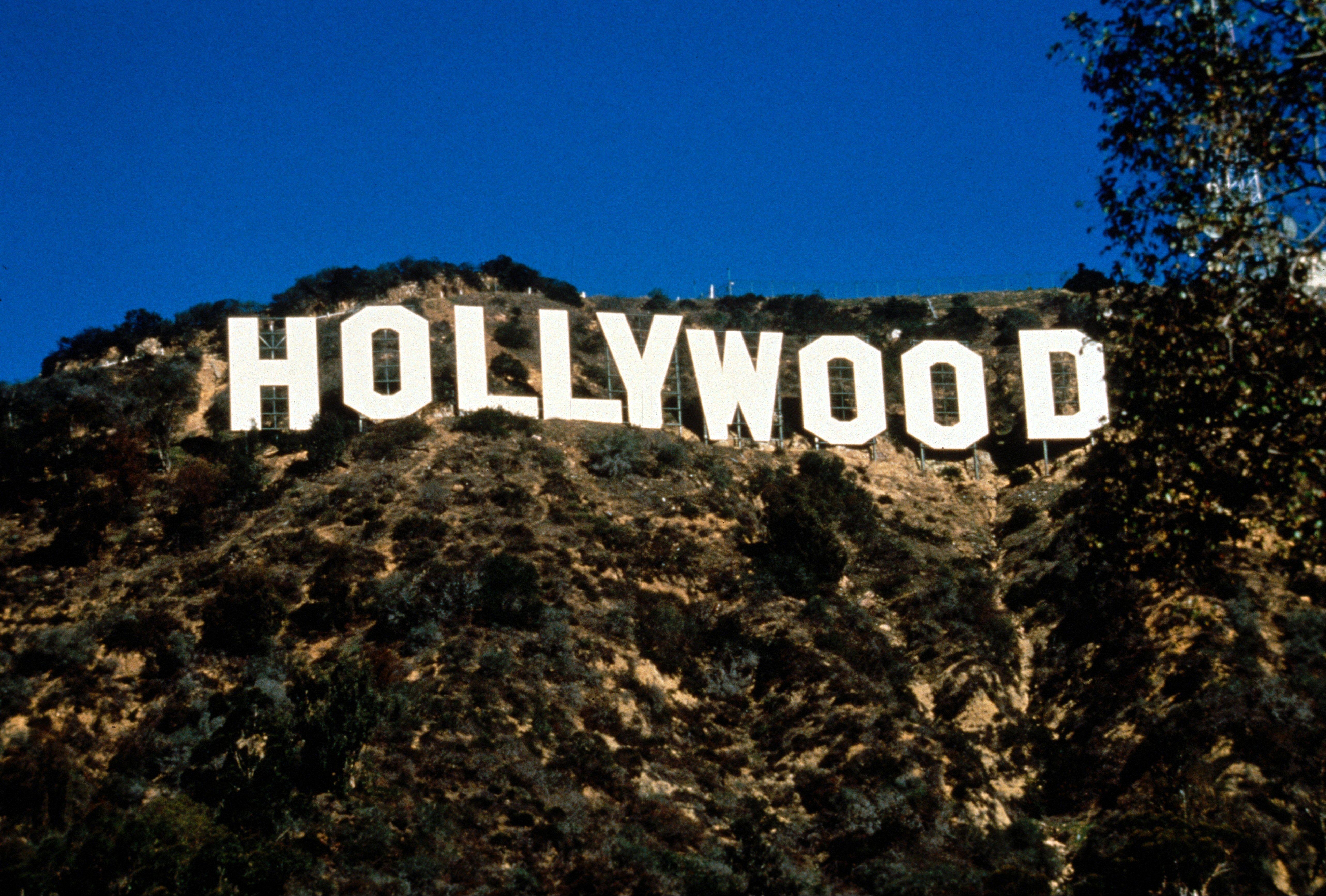 Hollywood Wallpapers Top Free Hollywood Backgrounds WallpaperAccess