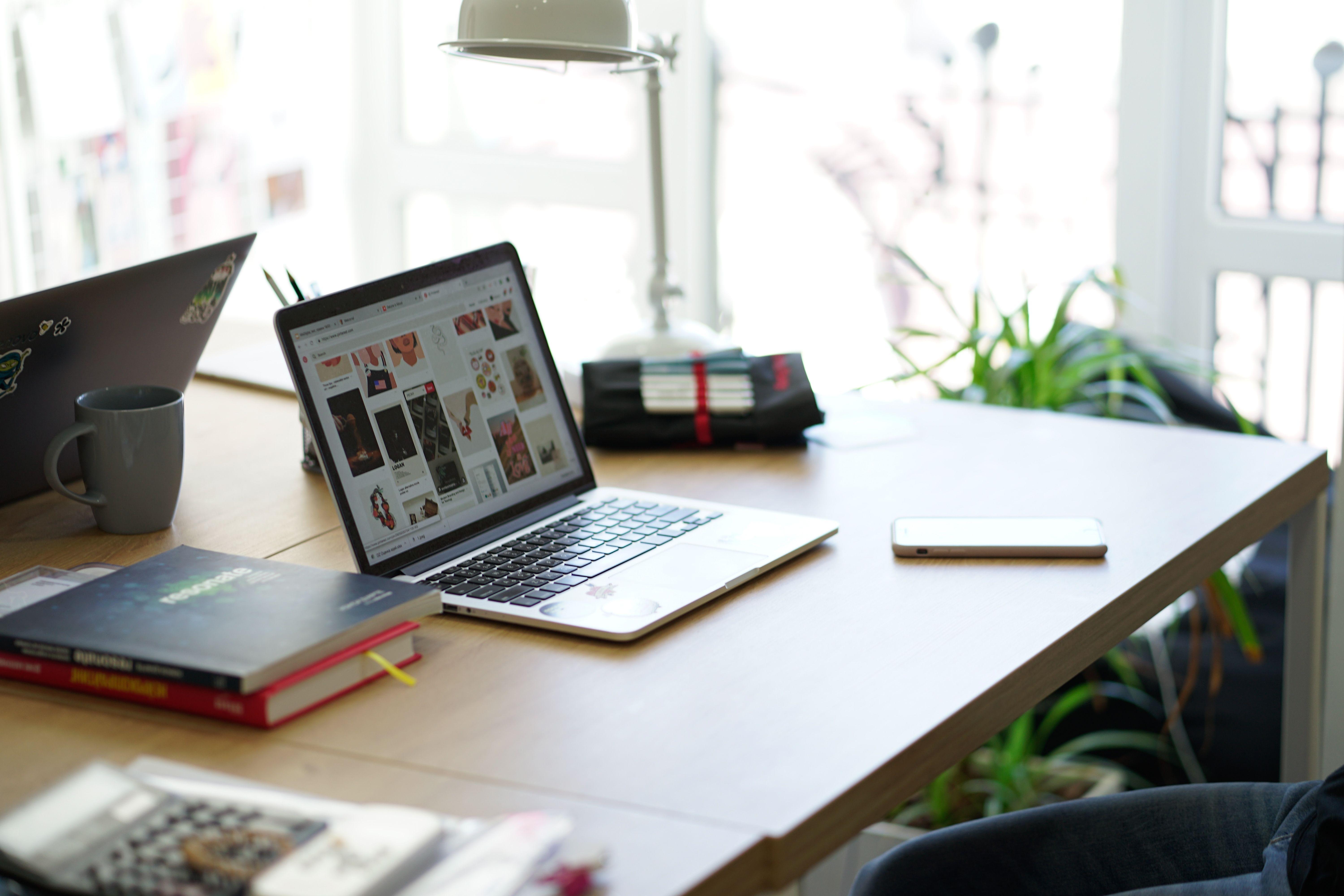 Work Table Wallpapers Top Free Work Table Backgrounds WallpaperAccess