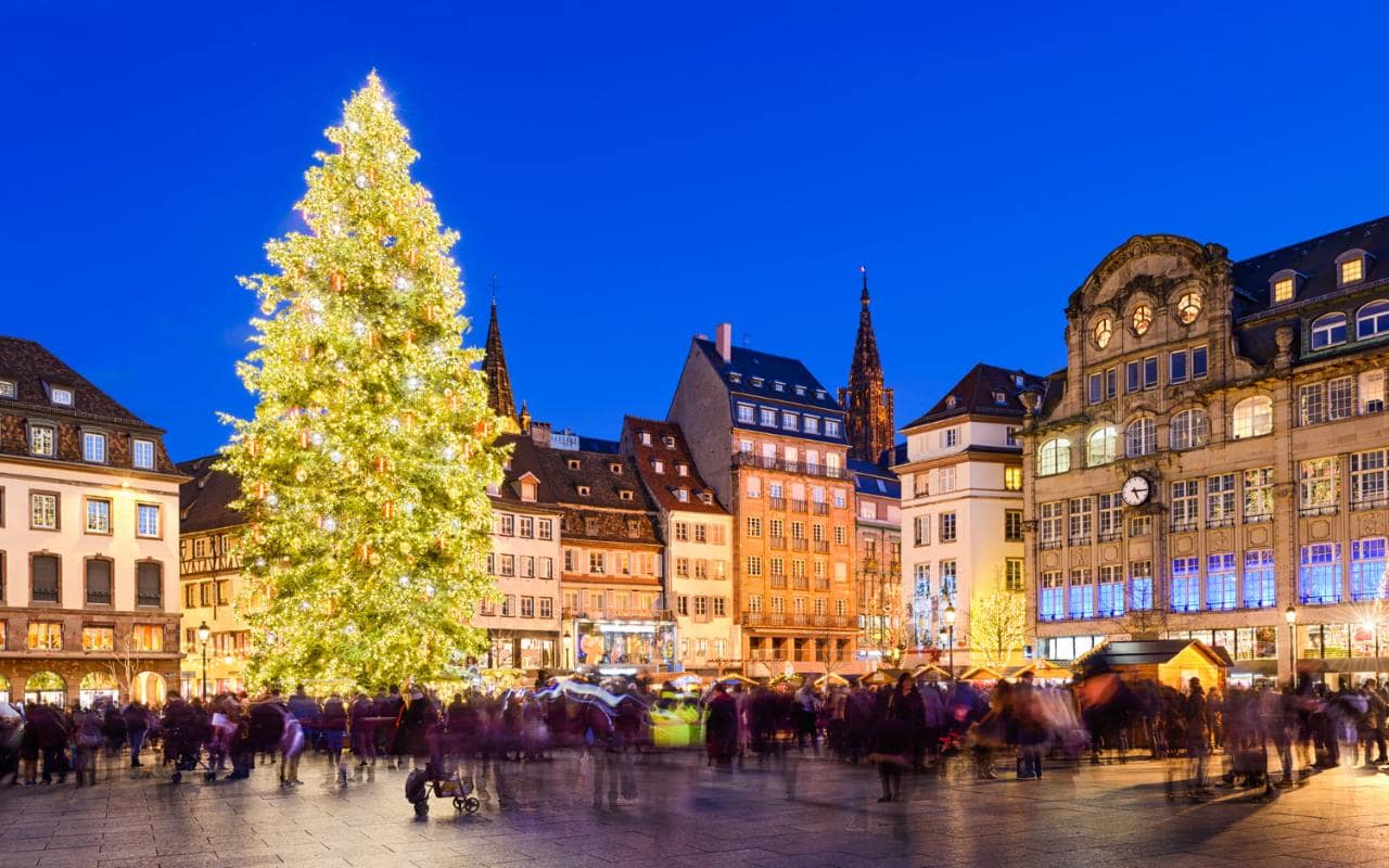 Christmas Europe Wallpapers Top Free Christmas Europe Backgrounds WallpaperAccess