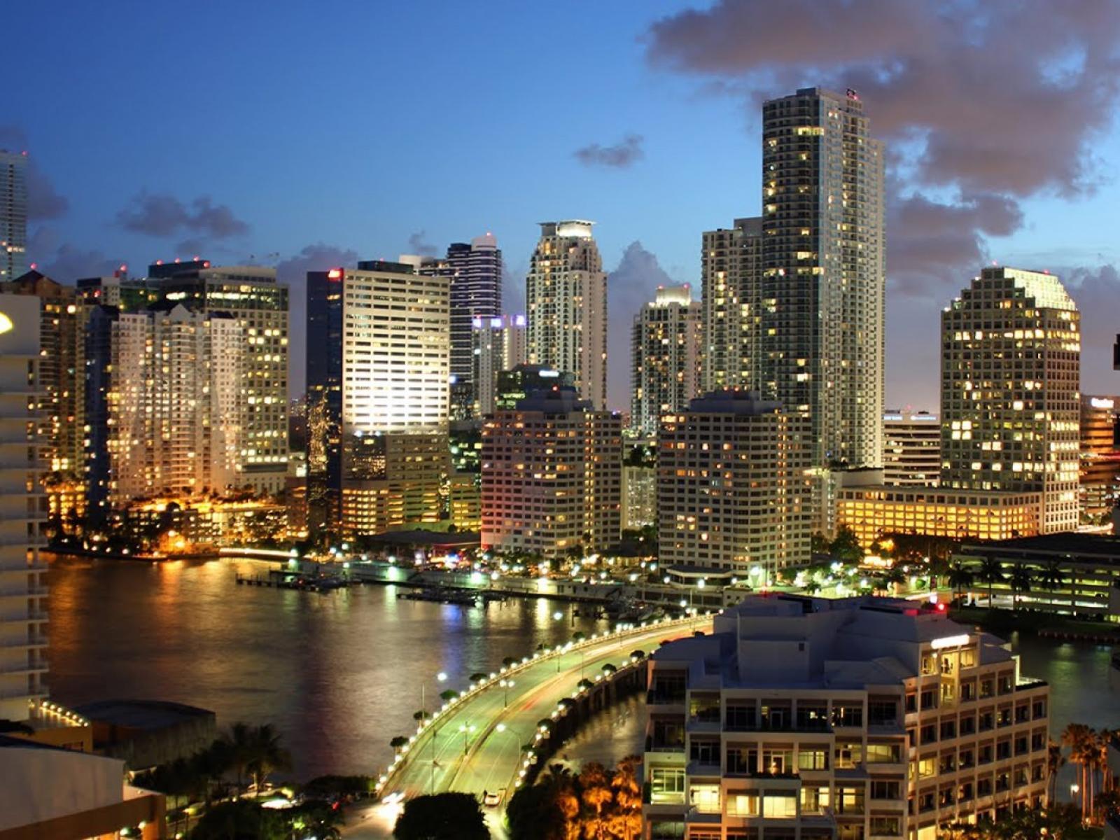 Miami Skyline Wallpapers Top Free Miami Skyline Backgrounds