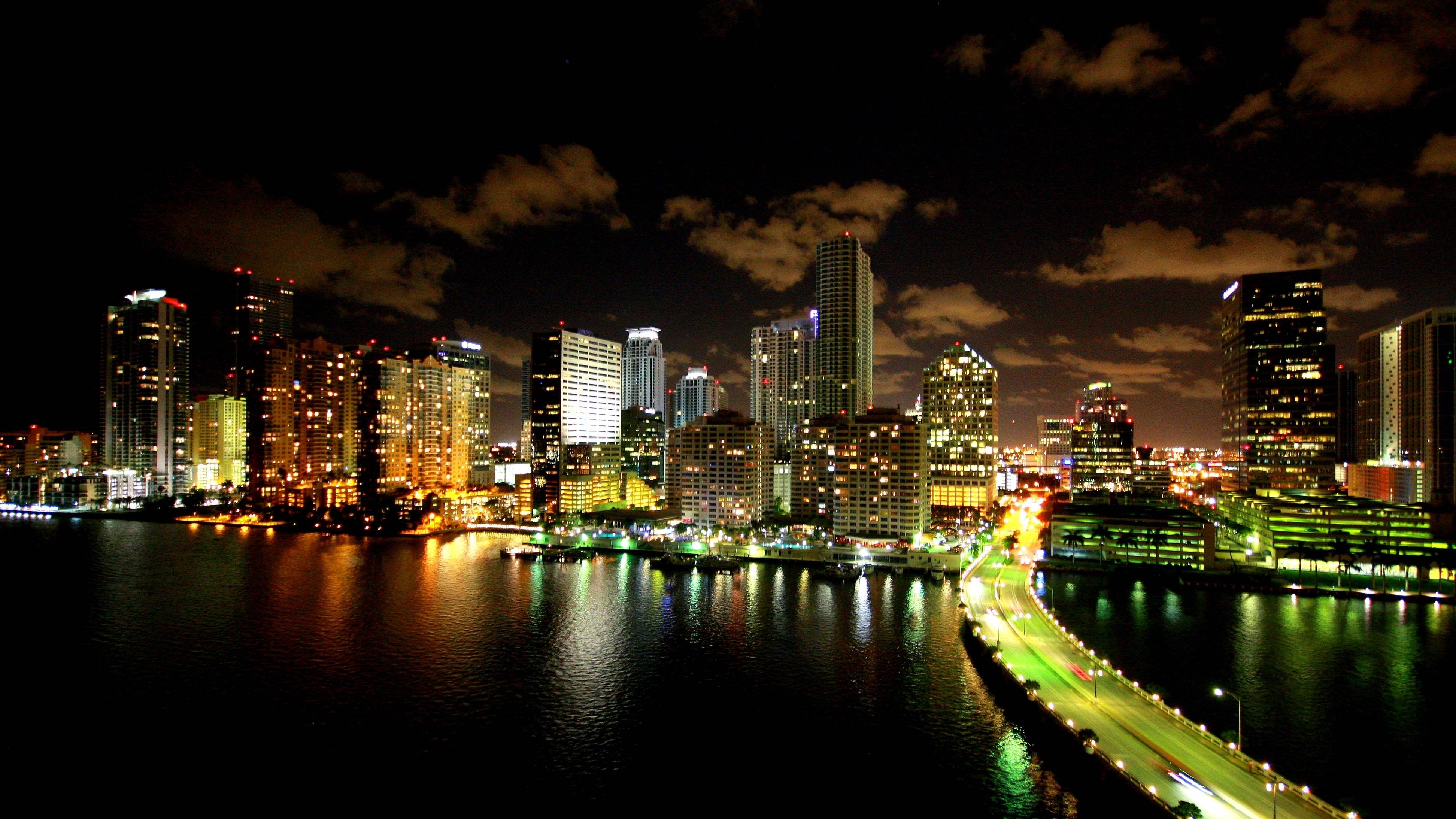 Miami Skyline Wallpapers Top Free Miami Skyline Backgrounds
