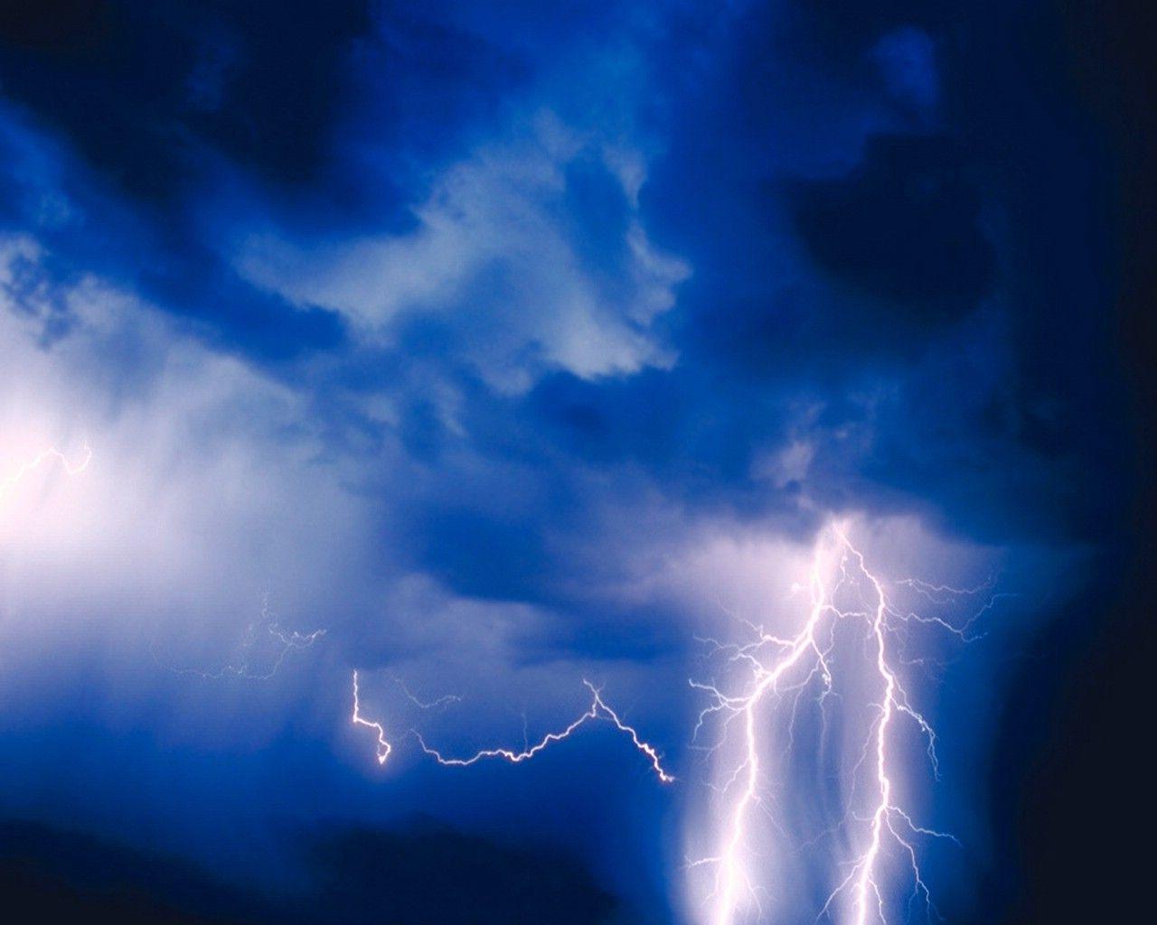 Blue Lightning Wallpapers Top Free Blue Lightning Backgrounds WallpaperAccess